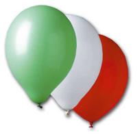 10 grüne, weiße und rote Luftballons im...