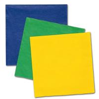 Papierservietten in den Farben grün, gelb und blau für den farbig gedeckten Partytisch.
