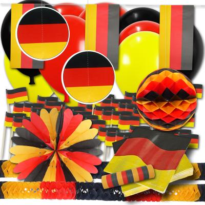 Günstiges Partydekoset in den Farben der Deutschland Flagge.
