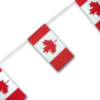 Qualitäts-Fahnenkette mit Kanada Flaggen Motiven in rot-weiß und mit Ahorn Motiv.