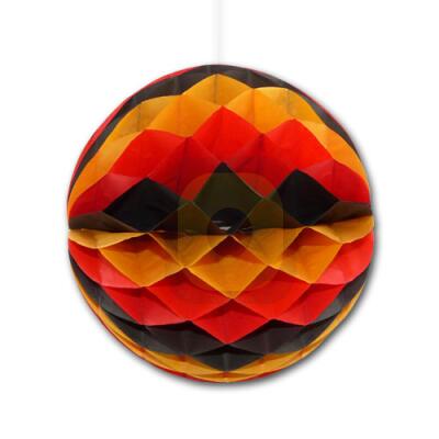 Wabenball schwarz-rot-orange als originelle Deutschland Dekoration.